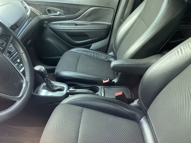 Used 2013 Buick Encore Convenience FWD image 2