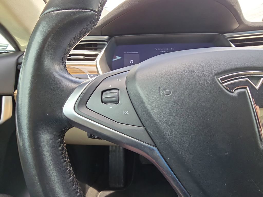 Used 2016 Tesla Model S 90D image 17