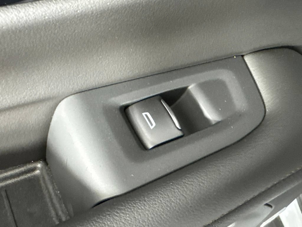 Certified 2026 Chevrolet Suburban High Country AWD/4WD image 50