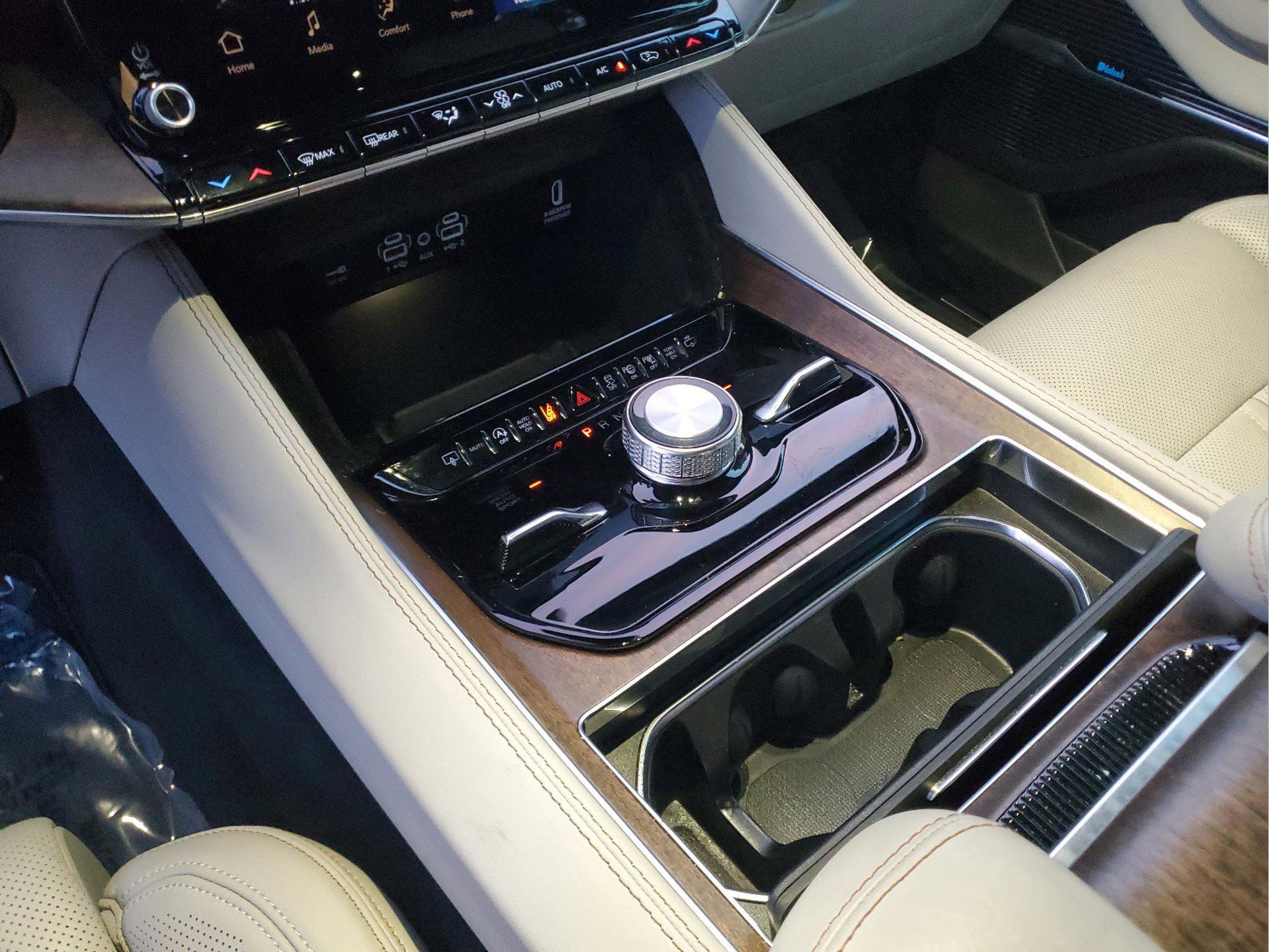 Certified 2025 Jeep Grand Wagoneer 4WD image 23