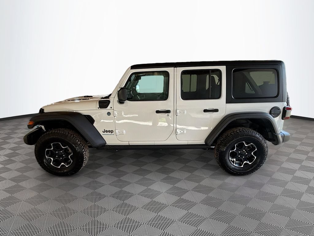 Used 2023 Jeep Wrangler Unlimited Rubicon 4xe w/ Cold Weather Group AWD/4WD image 9