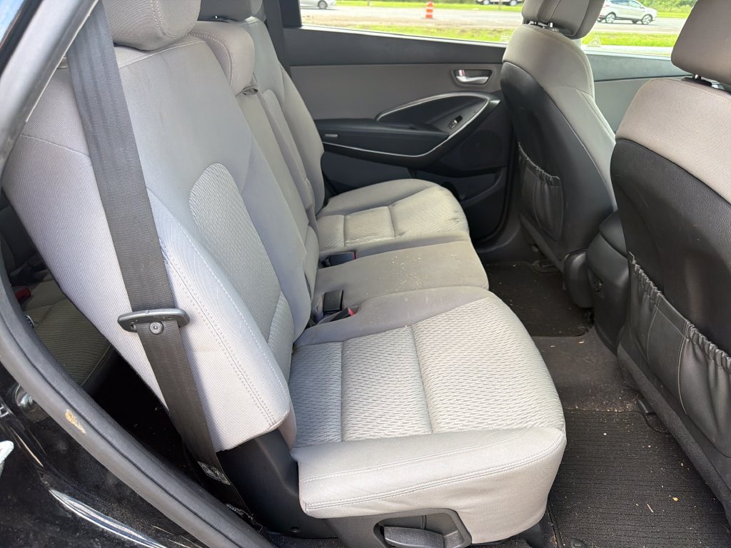 Used 2018 Hyundai Santa Fe SE w/ Cargo Package FWD image 40