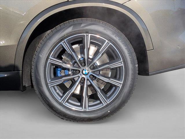 New 2026 BMW X5 xDrive50e image 10