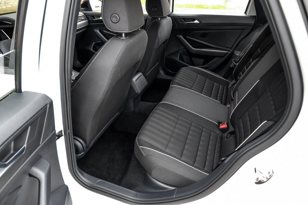 Used 2022 Volkswagen Jetta Sport image 45