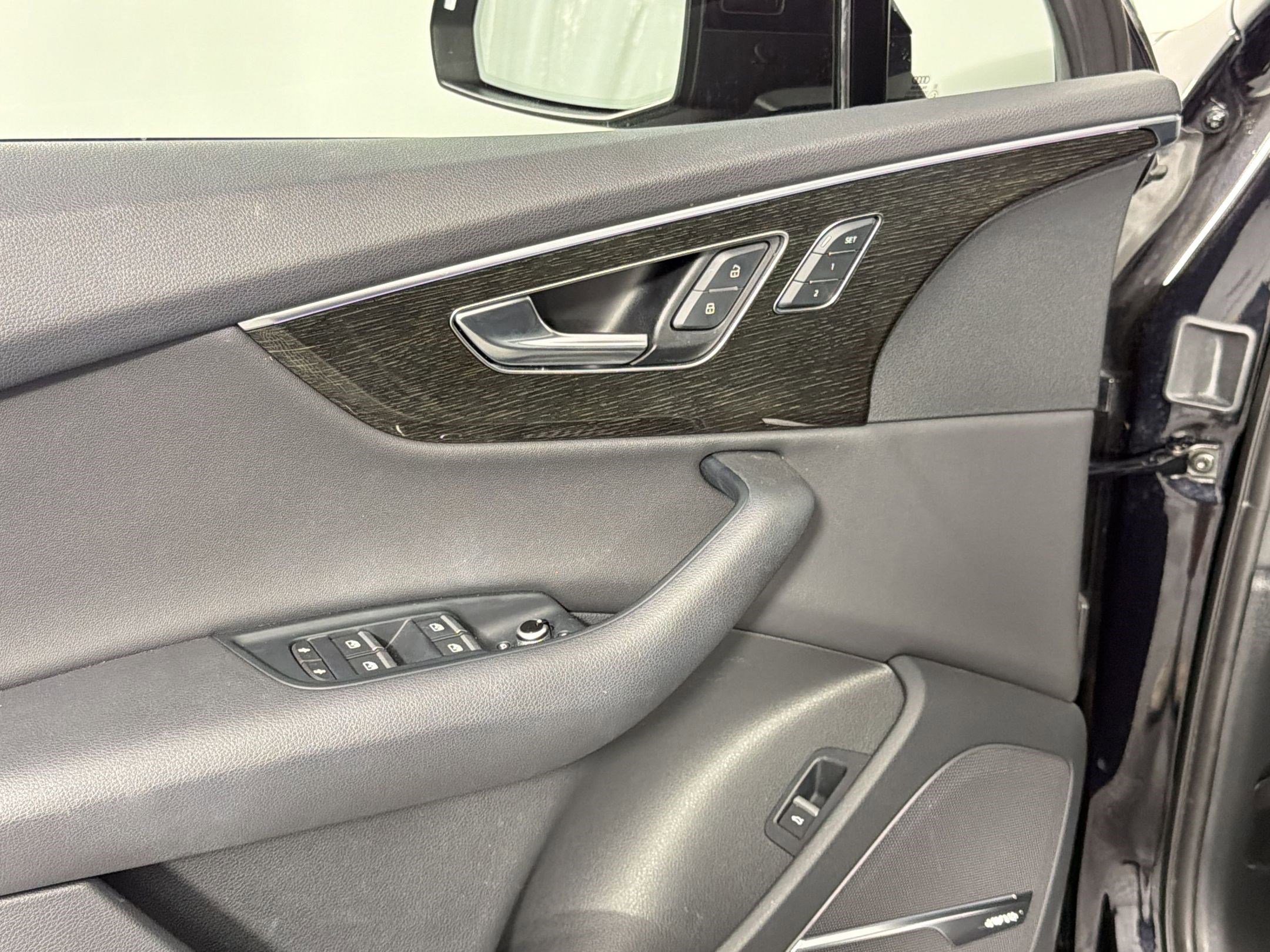 Used 2020 Audi Q7 3.0T Prestige AWD/4WD image 15