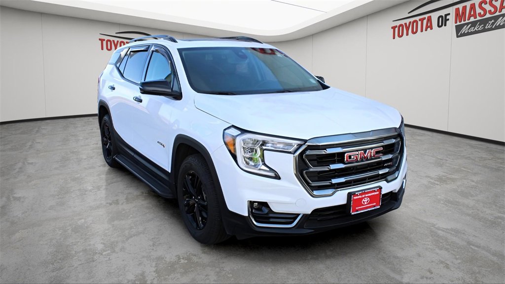 Used 2024 GMC Terrain AT4 image 6