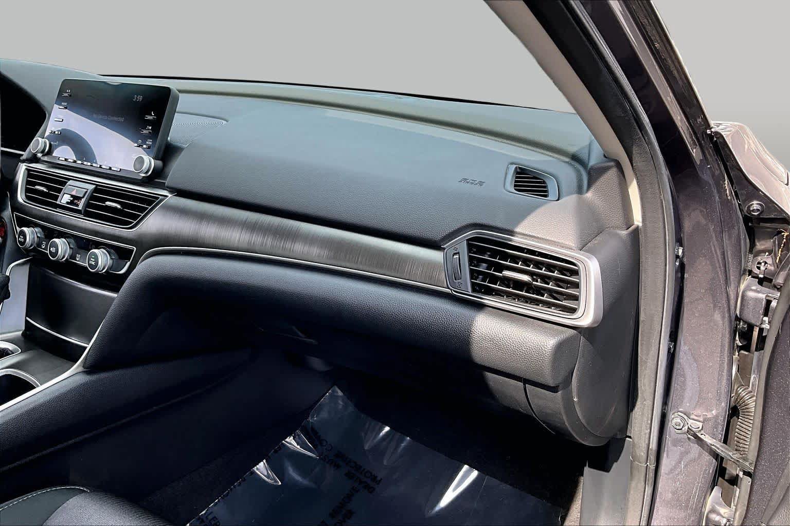 Used 2019 Honda Accord LX image 18