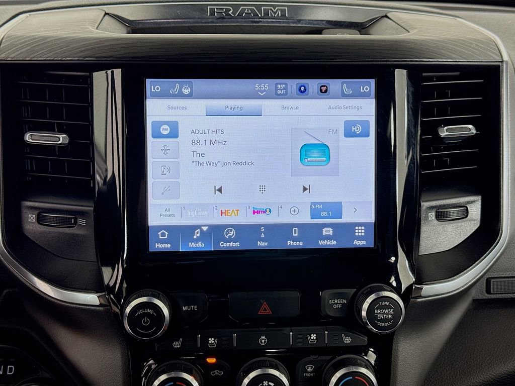 Used 2024 RAM 1500 Laramie image 14