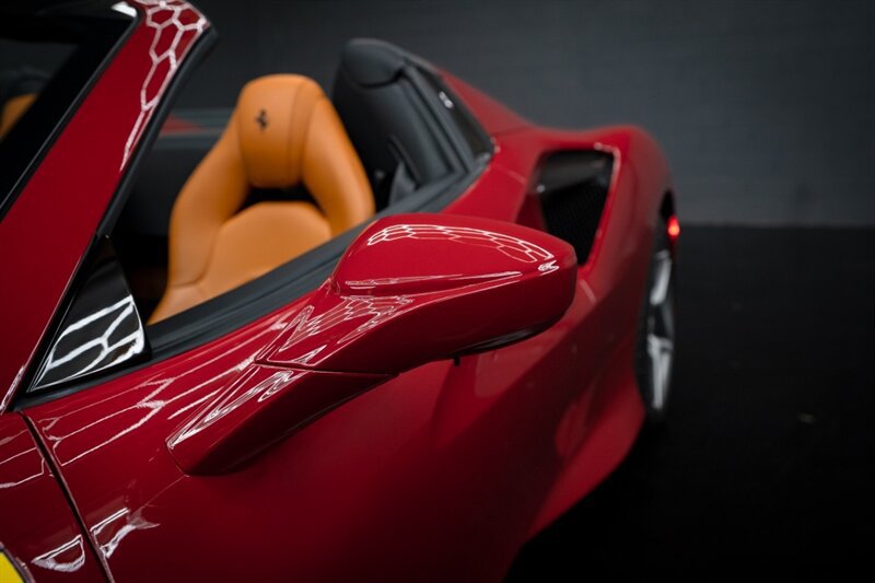 Used 2021 Ferrari F8 Tributo RWD image 15