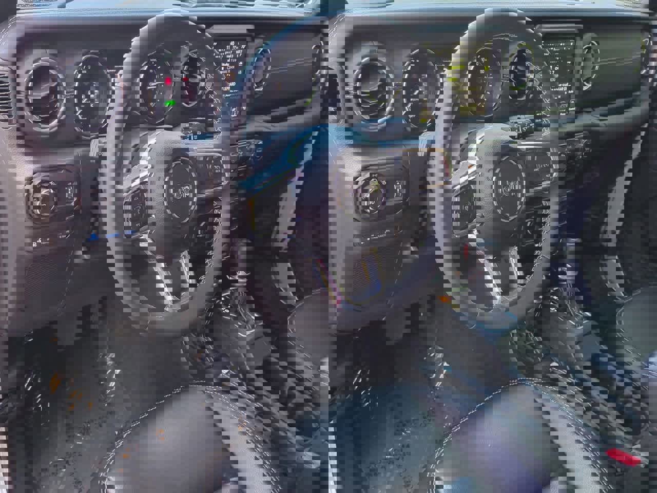 Used 2023 Jeep Wrangler Sahara image 10