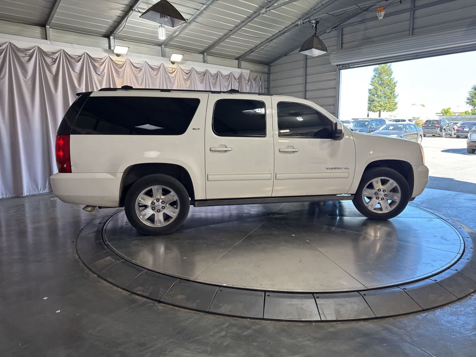 Used 2012 GMC Yukon XL SLT image 4
