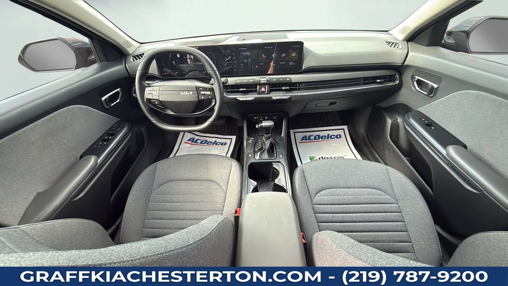 Used 2025 Kia K4 EX FWD image 39