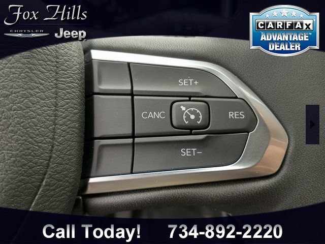 New 2023 Jeep Compass Latitude w/ Convenience Group AWD/4WD image 11