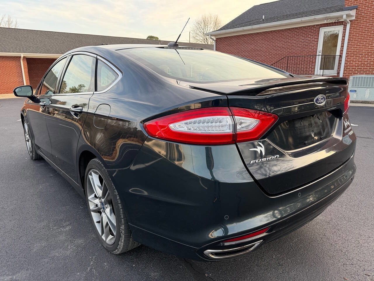 Used 2014 Ford Fusion Titanium image 5