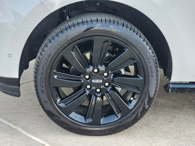 Used 2024 Lincoln Navigator Reserve image 17