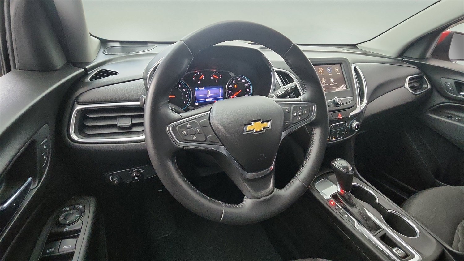 Used 2019 Chevrolet Equinox LT image 16