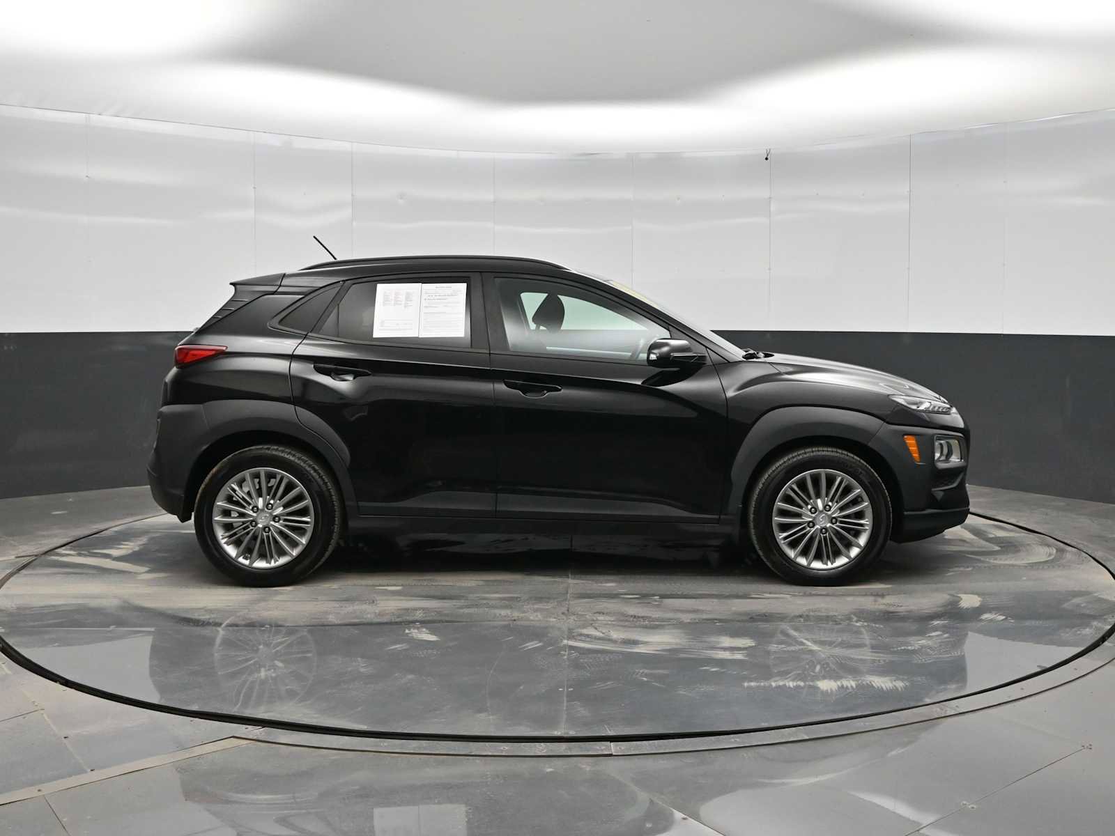 Used 2018 Hyundai Kona SEL image 9