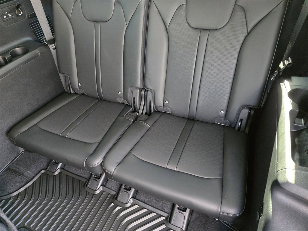 New 2026 Kia Sorento S FWD image 23