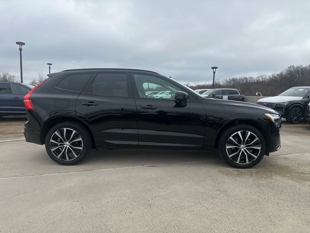 Certified 2023 Volvo XC60 B5 Plus w/ Climate Package image 10