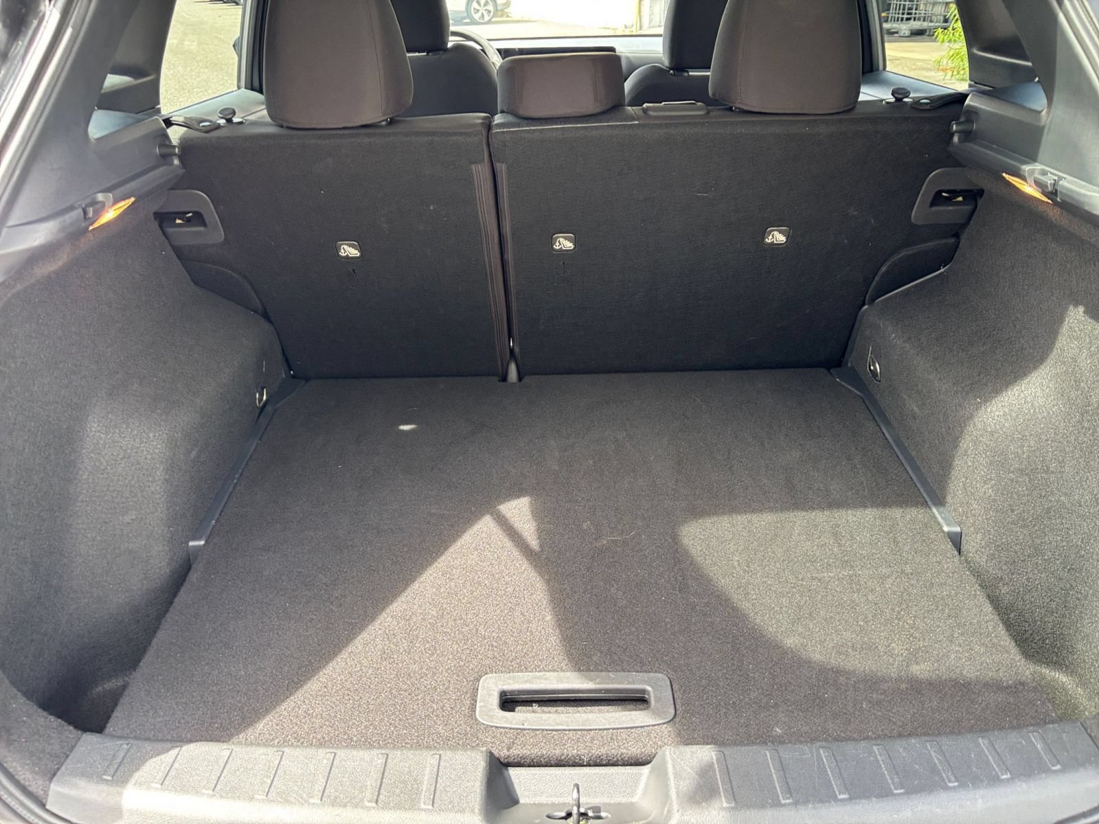 Used 2026 Nissan Kicks SV w/ Cold Weather Package FWD image 30