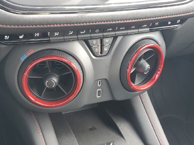 Certified 2020 Chevrolet Blazer RS FWD image 28