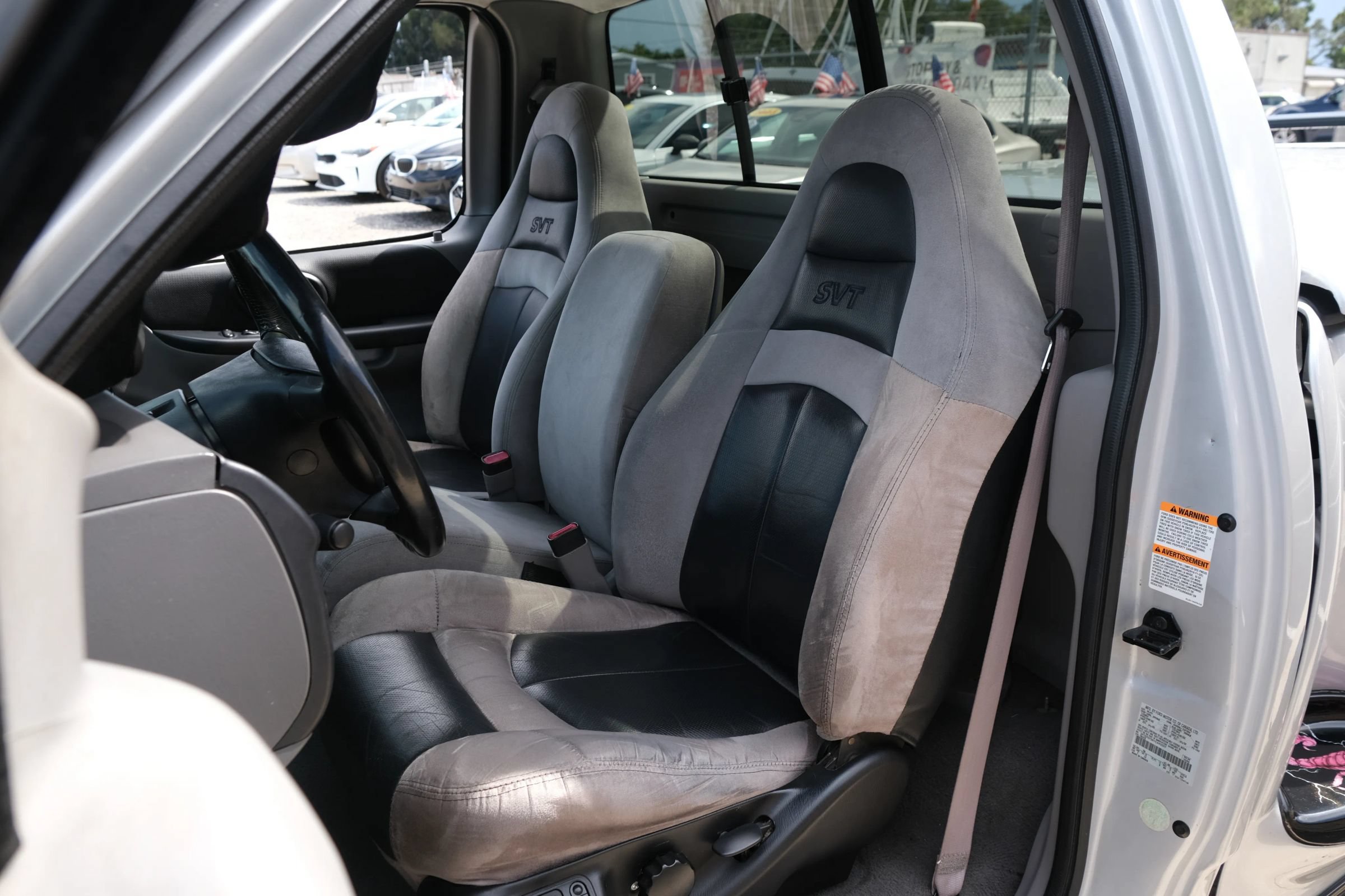 Used 2001 Ford F150 Lightning RWD image 11