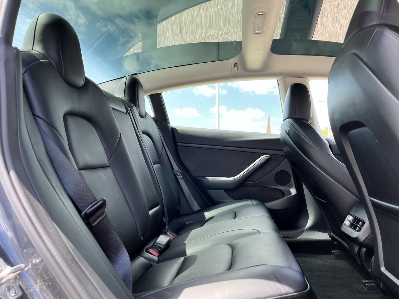 Used 2023 Tesla Model 3 Standard Range RWD image 26
