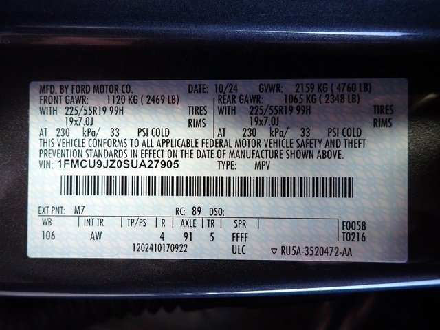 Certified 2025 Ford Escape Platinum w/ Premium Technology Package image 23