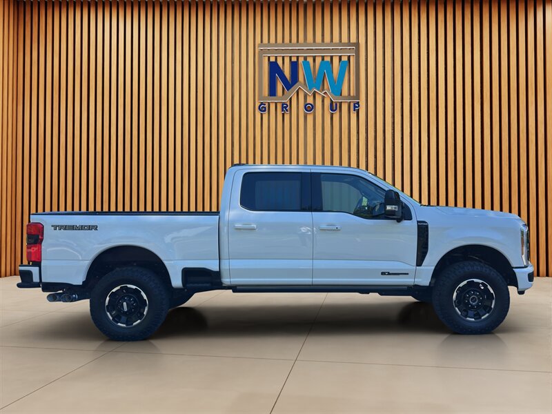 Used 2026 Ford F350 Platinum w/ Tremor Off-Road Package AWD/4WD image 21