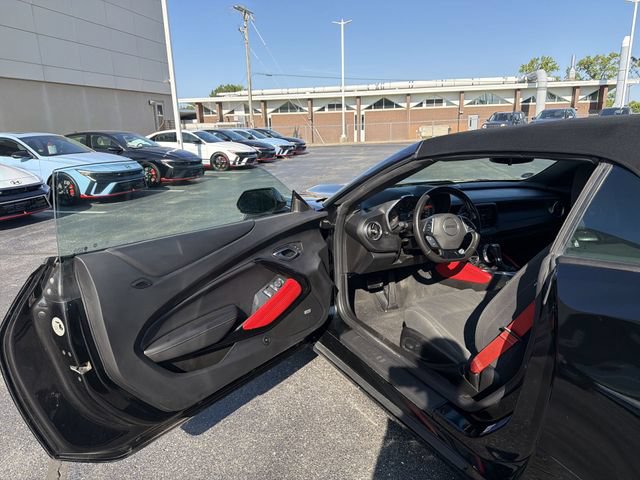Used 2022 Chevrolet Camaro LT w/ Redline Edition RWD image 19