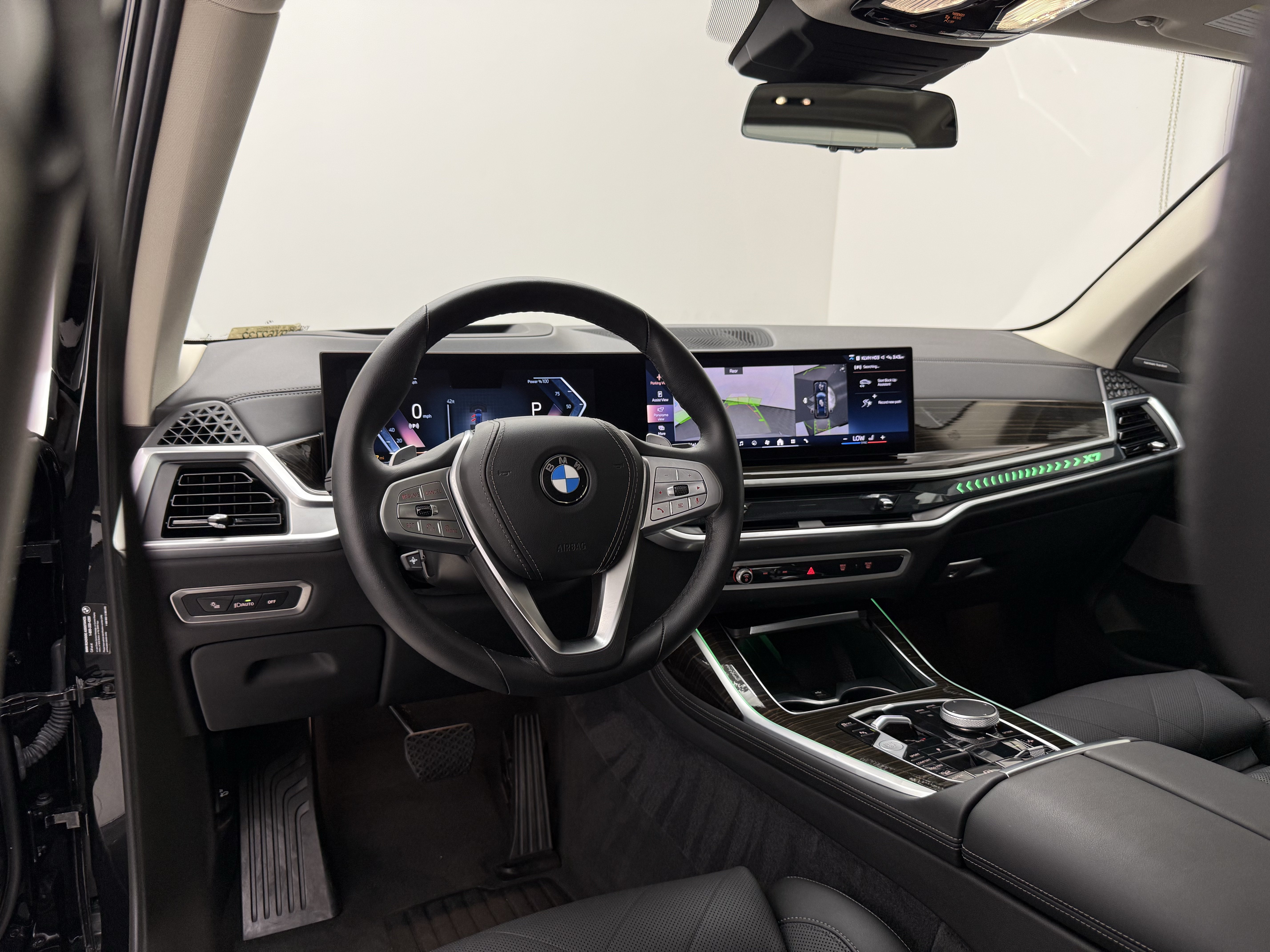 Used 2025 BMW X7 xDrive40i w/ Premium Package AWD/4WD image 22