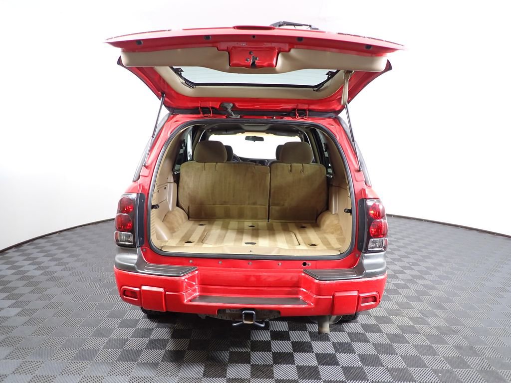 Used 2002 Chevrolet TrailBlazer LS w/ Preferred Equipment Group image 11