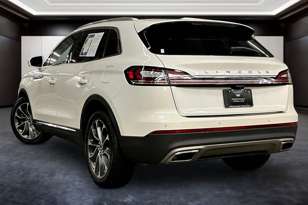 Used 2023 Lincoln Nautilus Reserve w/ Luxury Package AWD/4WD image 4