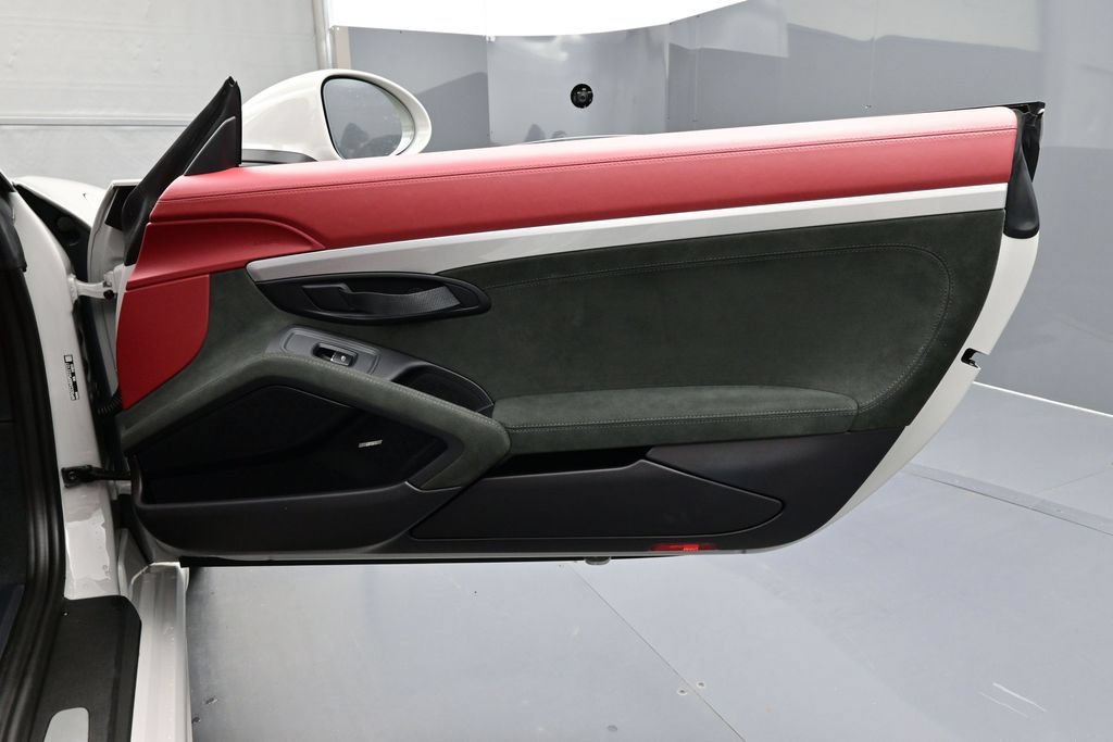 Certified 2023 Porsche 718 Boxster Spyder RWD image 10