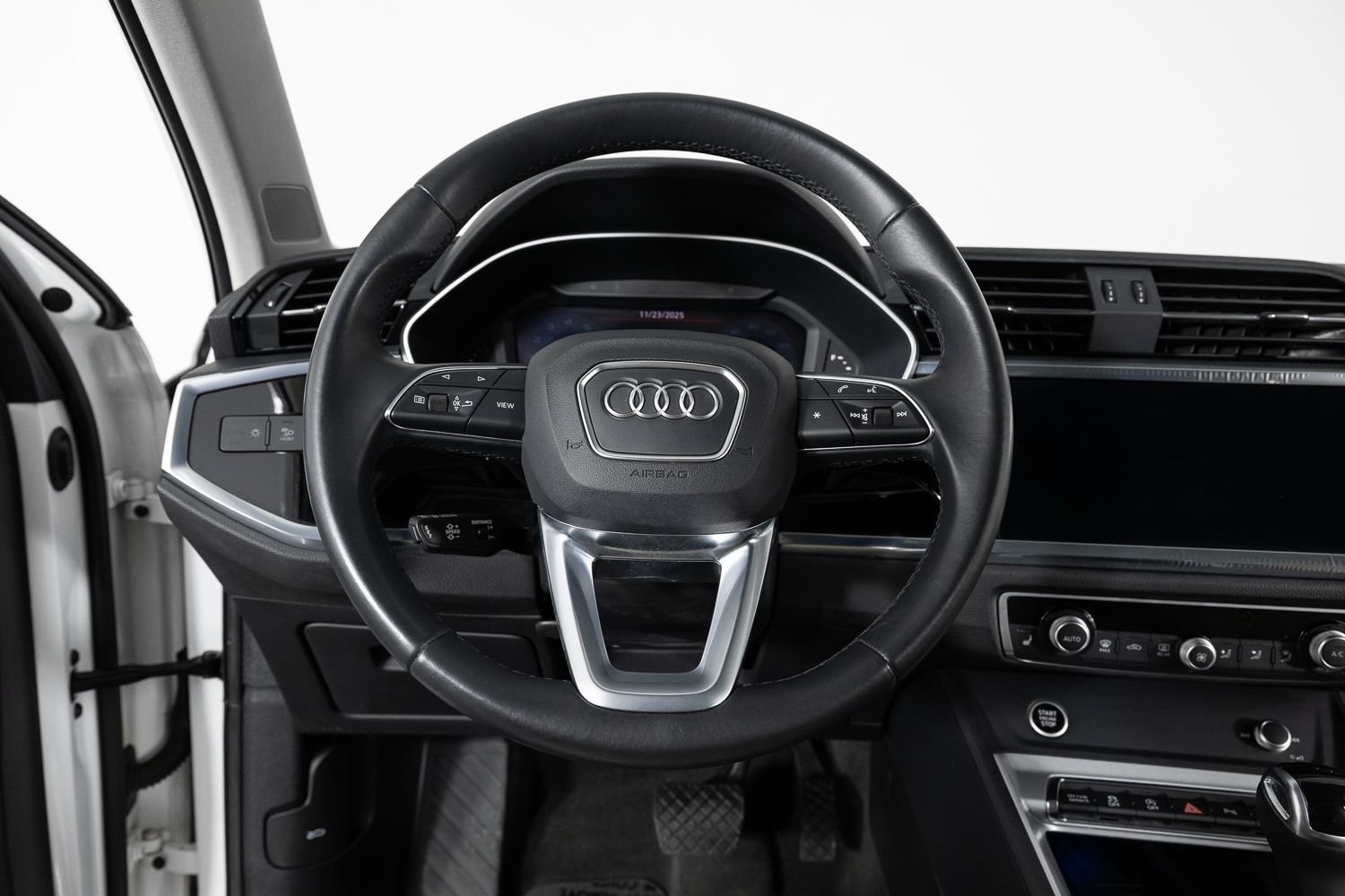 Used 2021 Audi Q3 2.0T Premium Plus w/ Premium Plus Package AWD/4WD image 31