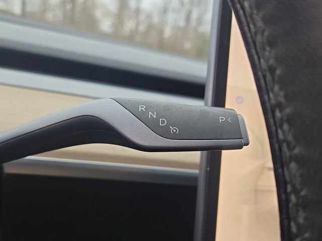 Used 2022 Tesla Model Y Performance image 24