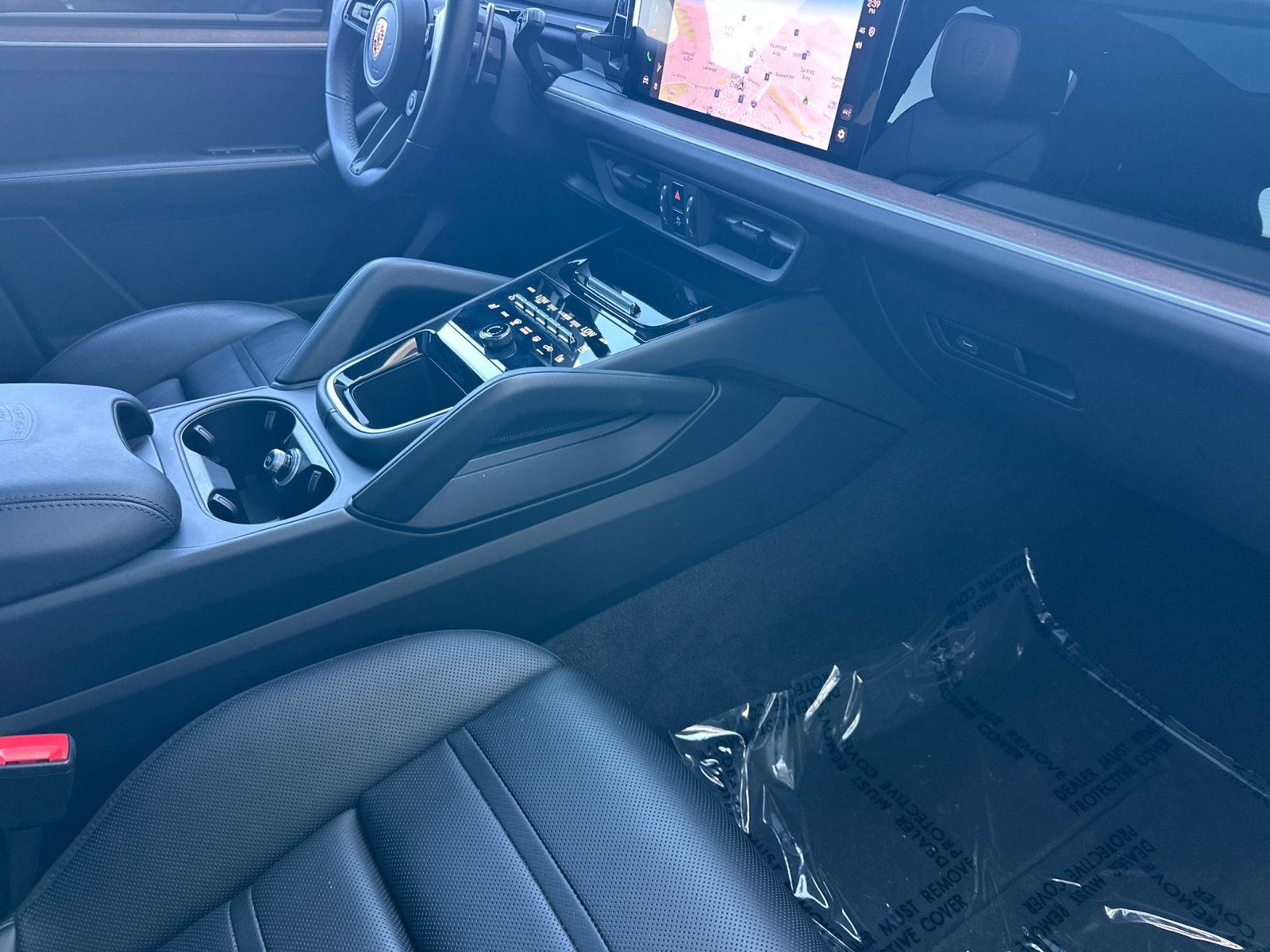 Used 2025 Porsche Cayenne S AWD/4WD image 23