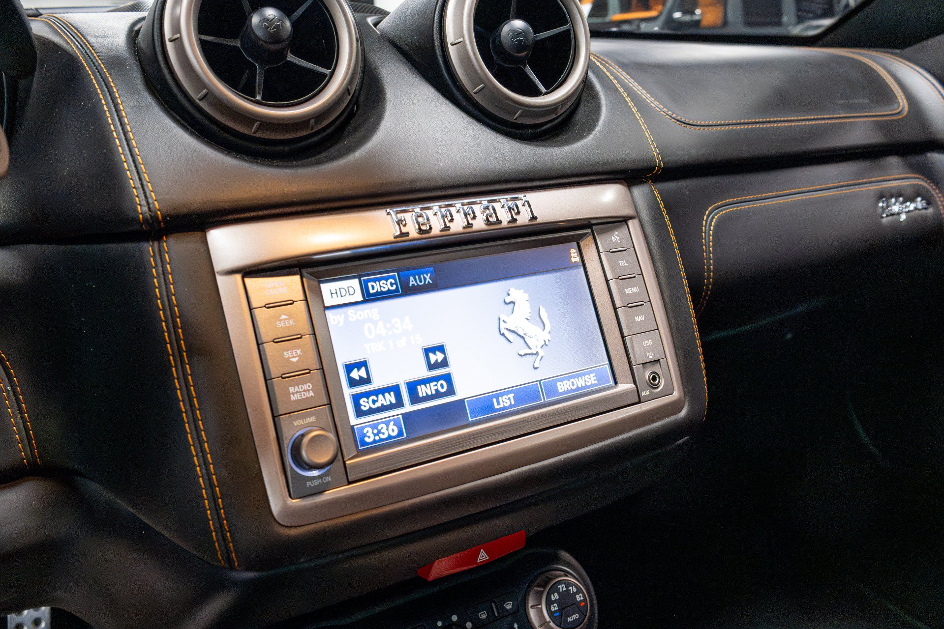 Used 2012 Ferrari California RWD image 11