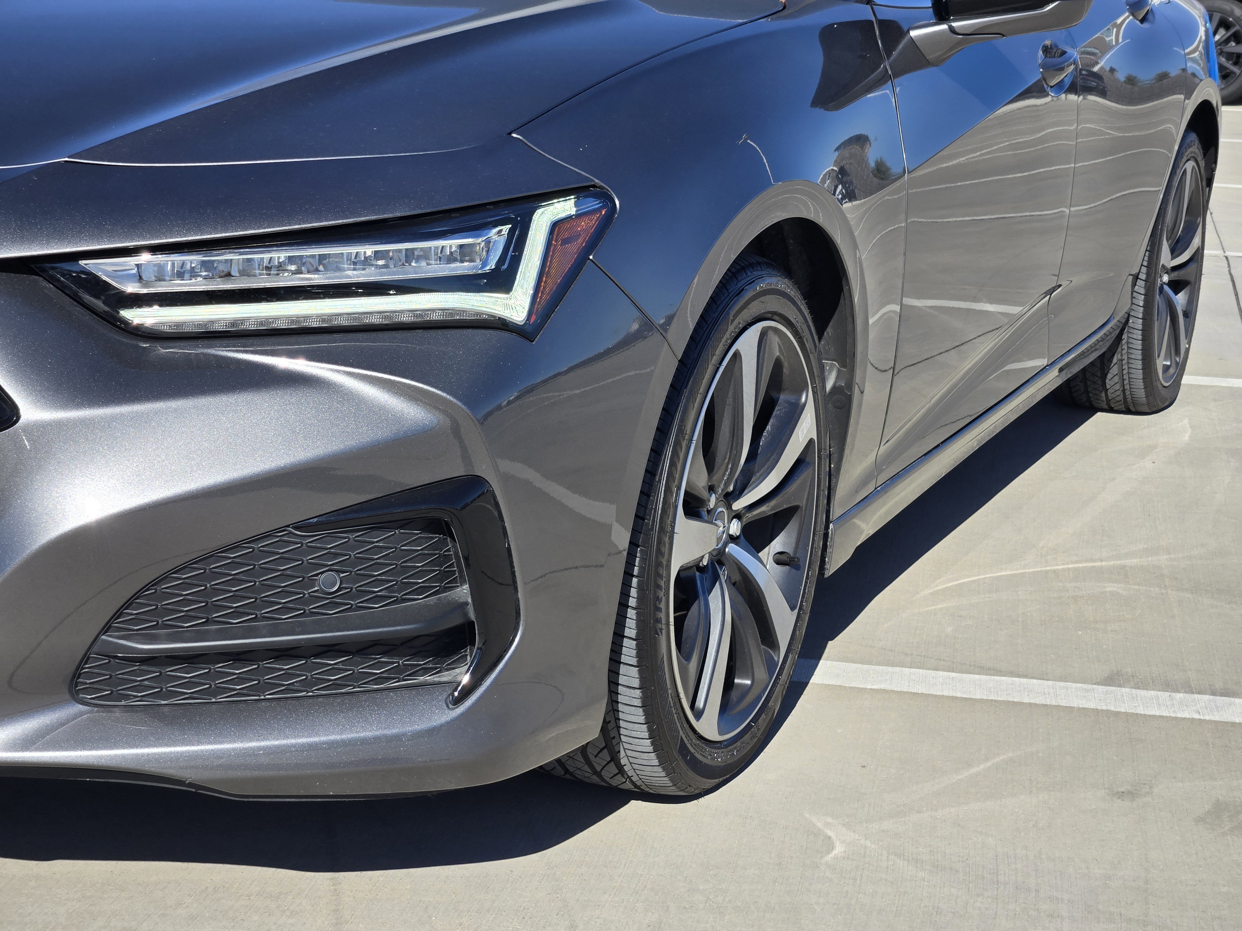 Certified 2025 Acura TLX w/ Technology Package image 16