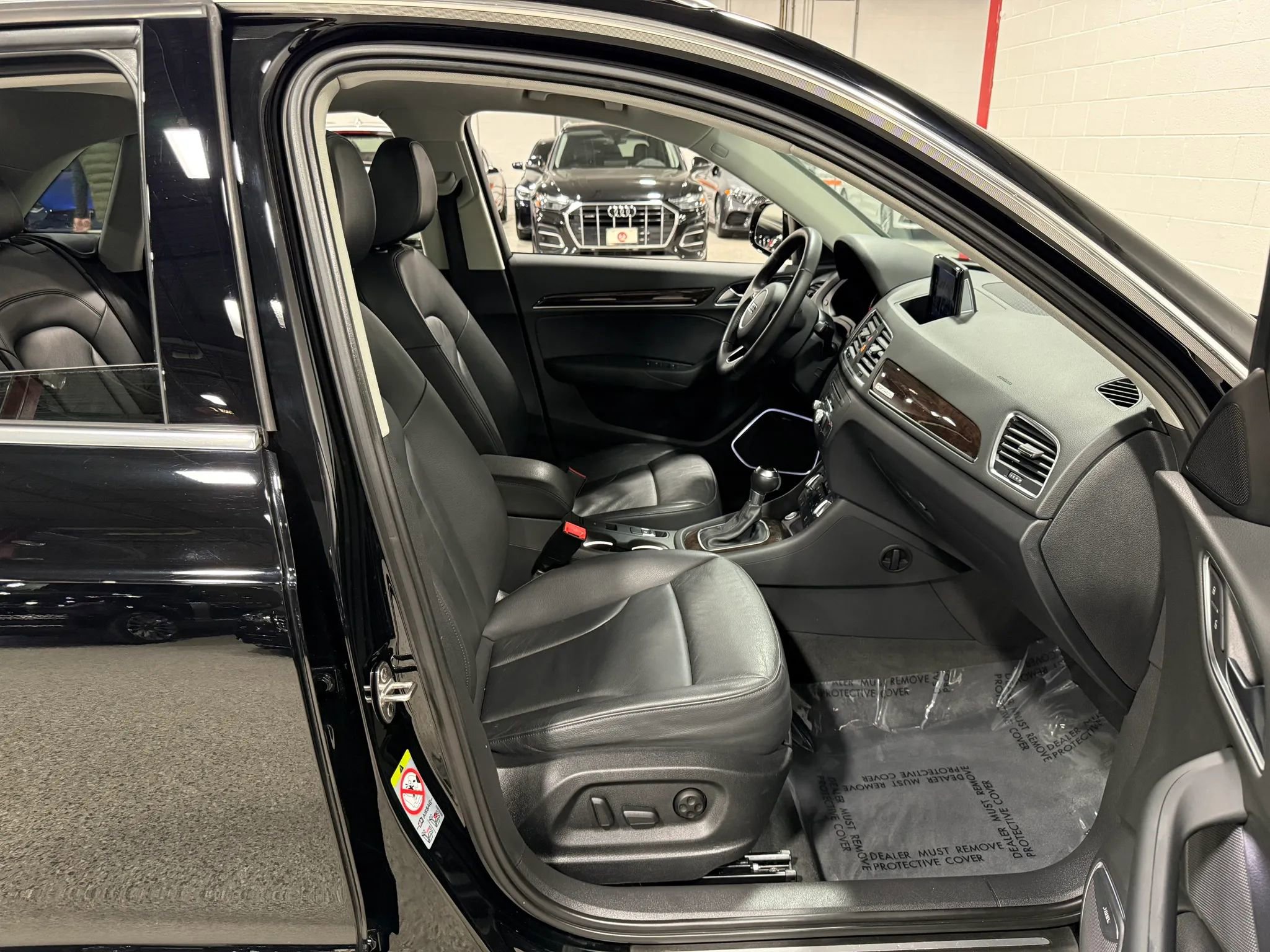 Used 2015 Audi Q3 2.0T Prestige w/ Prestige Package AWD/4WD image 48