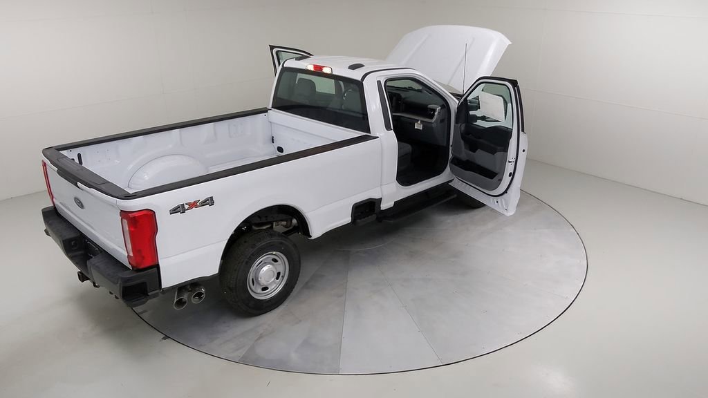 New 2026 Ford F250 XL w/ F-250 >10K GVWR Package image 46