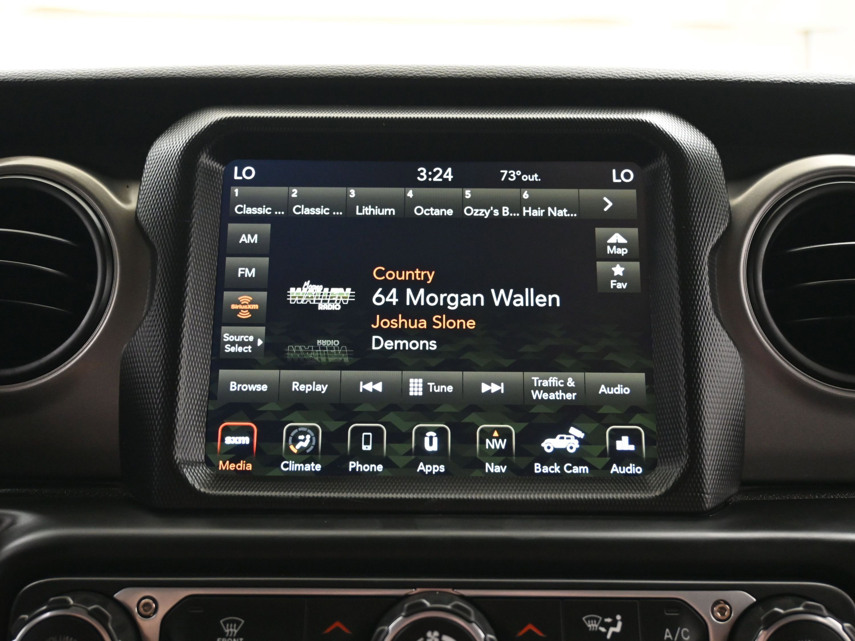 Used 2022 Jeep Wrangler Unlimited Sport AWD/4WD image 32
