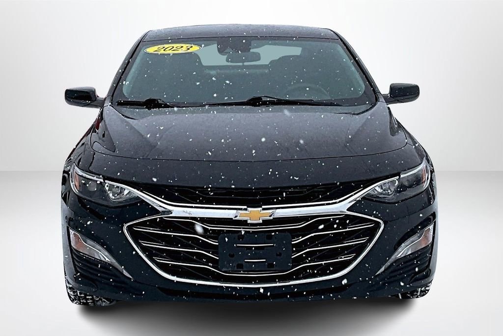 Used 2023 Chevrolet Malibu LT image 2