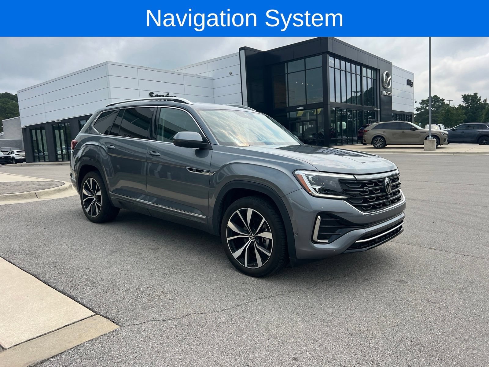 Certified 2024 Volkswagen Atlas SEL Premium R-Line AWD/4WD image 4