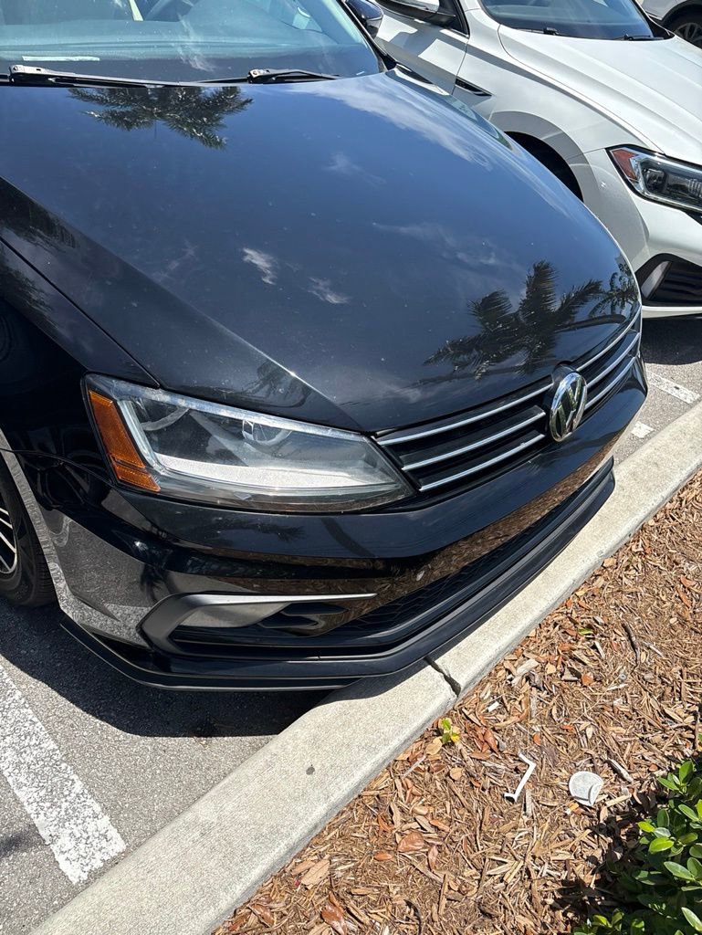 Used 2018 Volkswagen Jetta Wolfsburg Edition FWD image 1