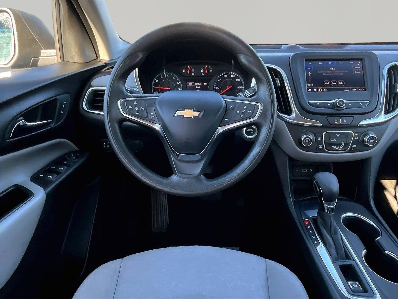 Used 2024 Chevrolet Equinox LS w/ Driver Confidence II Package FWD image 8