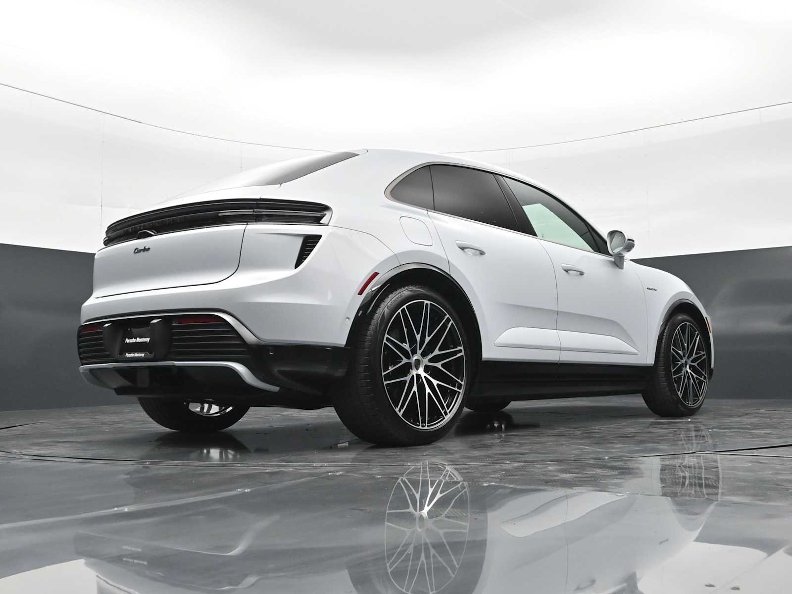 New 2026 Porsche Macan Turbo Electric AWD/4WD image 46