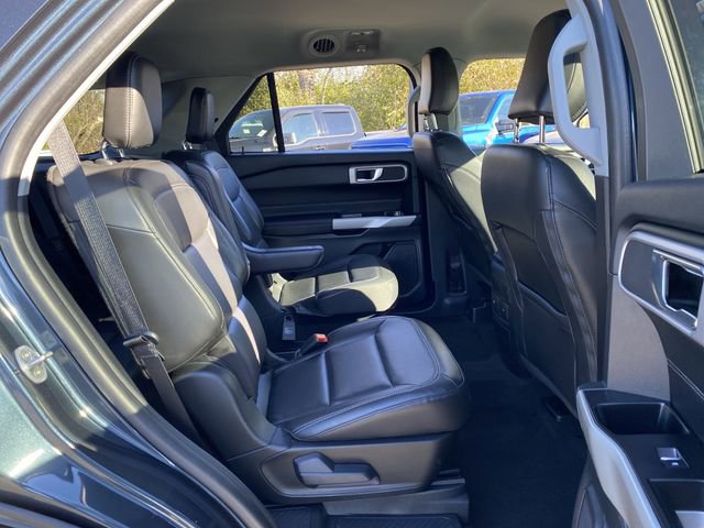 Certified 2022 Ford Explorer XLT w/ Equipment Group 202A image 28