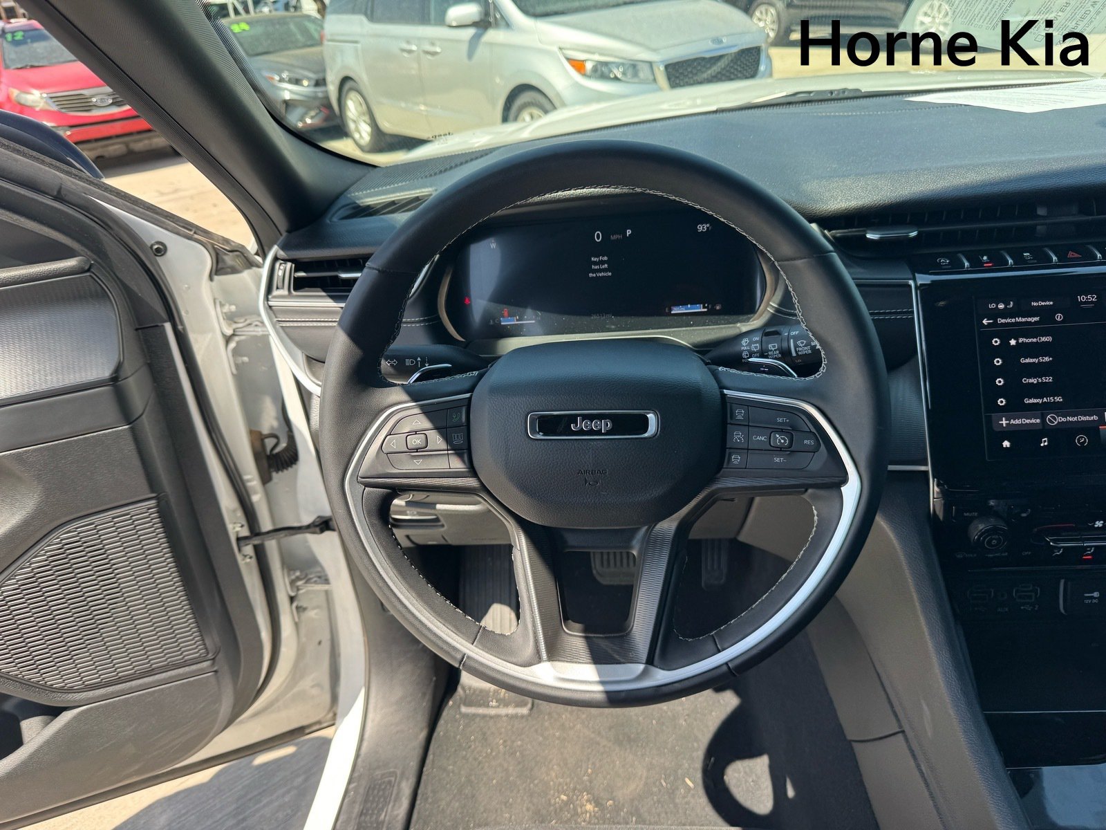 Used 2025 Jeep Grand Cherokee Laredo w/ Luxury Tech Group I AWD/4WD image 16