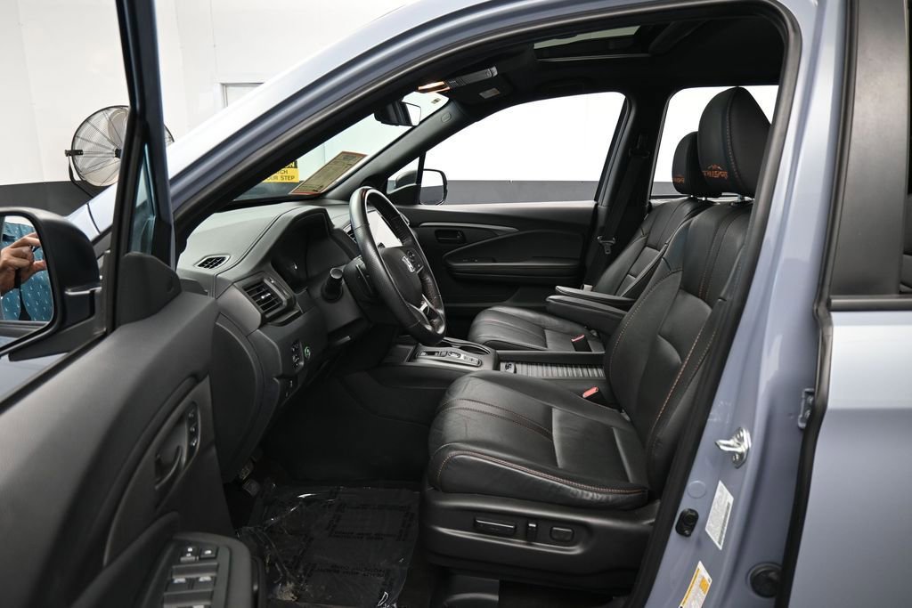 Used 2022 Honda Passport TrailSport image 12